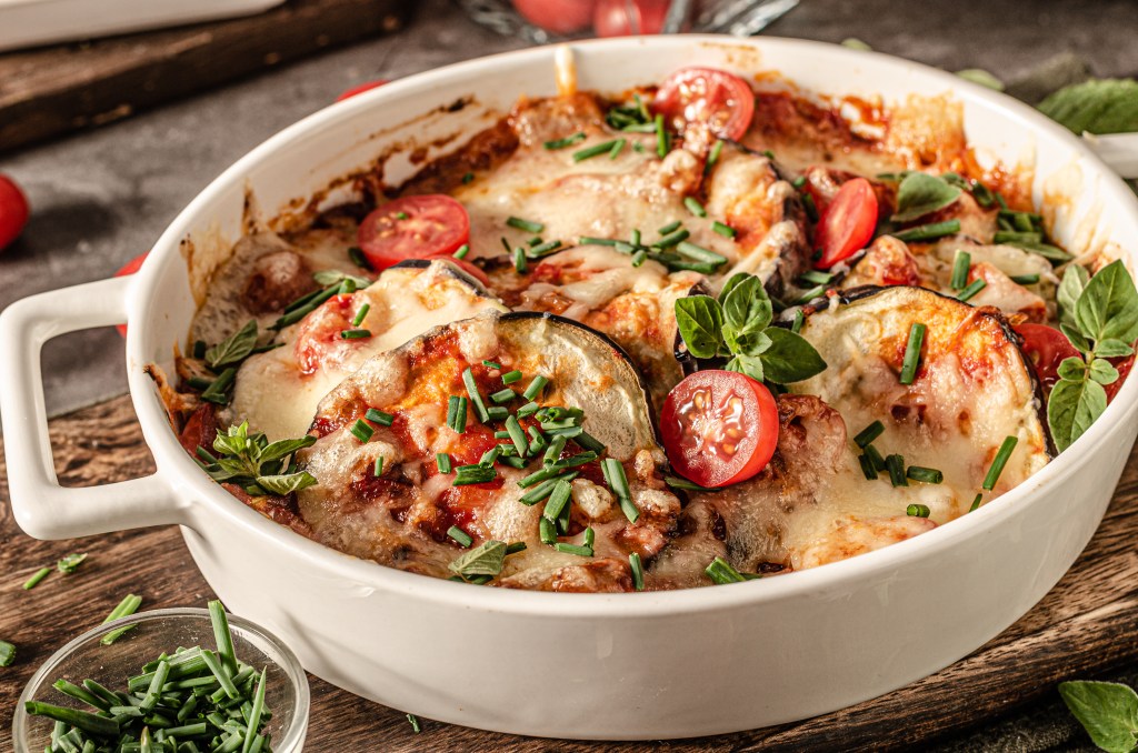 Eggplant,Baked,With,Cheese,,Herbs,And,Tomato,Sauce