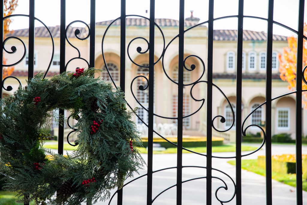 FC HolidayOpenHouse2025 02