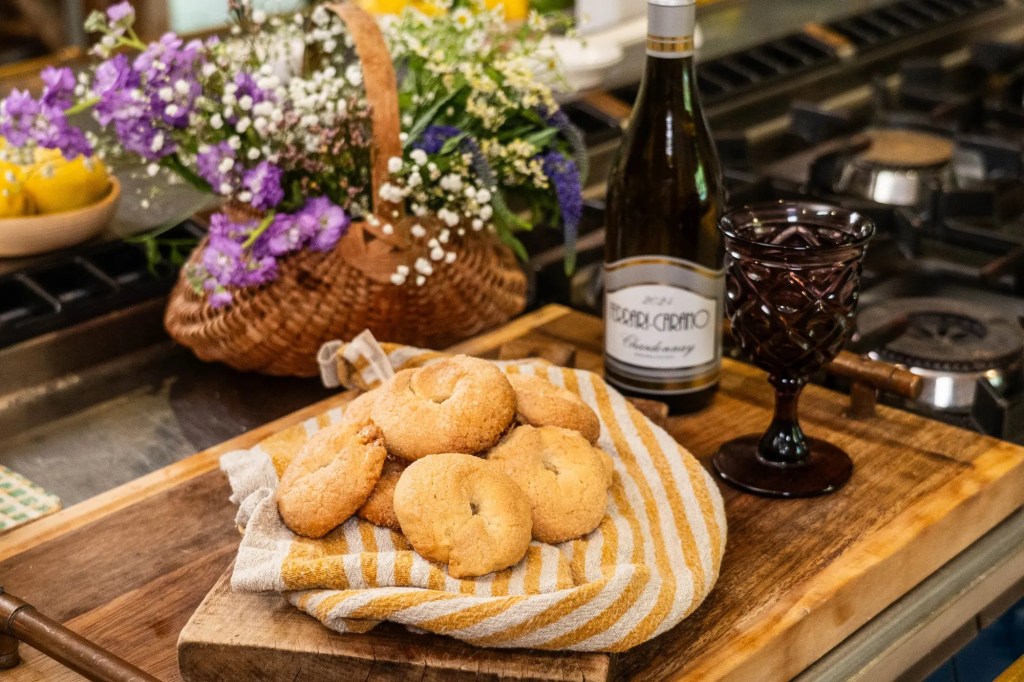 favorite italian wine cookies